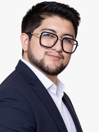 Junior Quesñay, Administrador